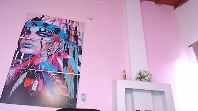 Snapshot of lunoxx_ chatting on 02/25/25, 05:04 lunoxx online show from 02/25/25, 05:04