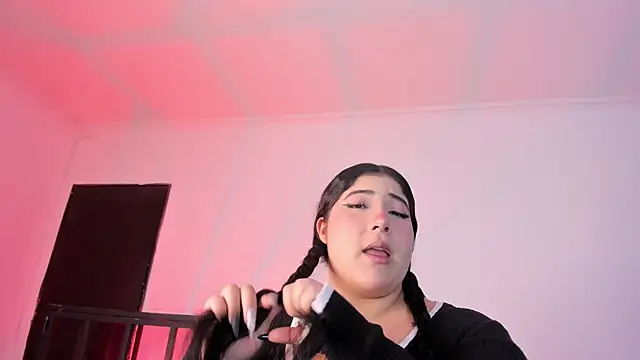 Snapshot of AmberiniHoffman chatting on 01/19/26, 11:47 AmberiniHoffman online show from 01/19/26, 11:47