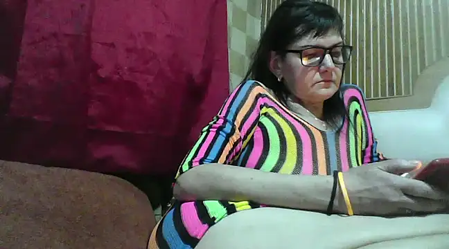 Snapshot of AlanaLaDream chatting on 03/05/25, 08:21 AlanaLaDream online show from 03/05/25, 08:21