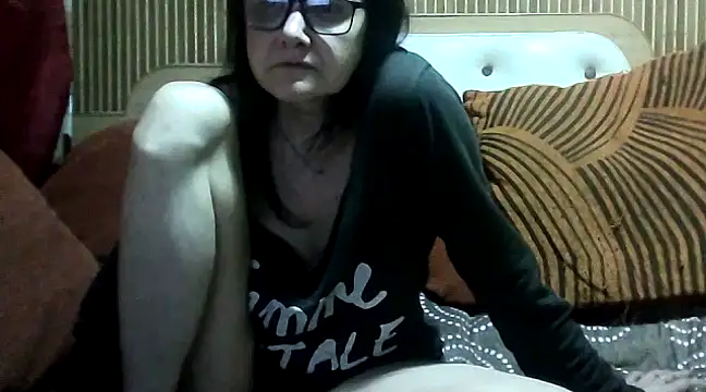 Snapshot of AlanaLaDream chatting on 03/11/25, 08:42 AlanaLaDream online show from 03/11/25, 08:42