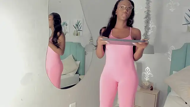 Khenta Michells online show from 01/24/25, 10:32