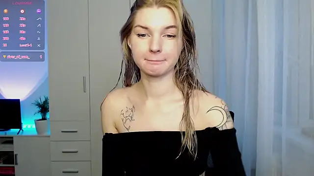 lounahyan online show from 12/21/25, 10:11