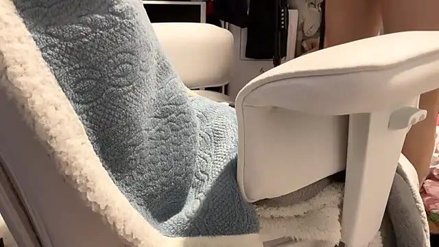 Im IVE LOVE online show from 11/06/25, 12:00