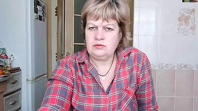 Snapshot of Ettie_Tonia chatting on 02/24/25, 11:10 Ettie Tonia online show from 02/24/25, 11:10