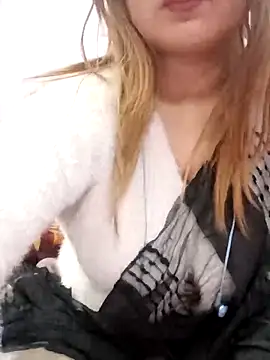 Snapshot of Dr_Kamsutra chatting on 12/20/25, 05:42 Dr Kamsutra online show from 12/20/25, 05:42