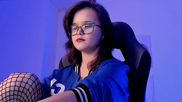 Elainebeness online show from 12/15/24, 01:57