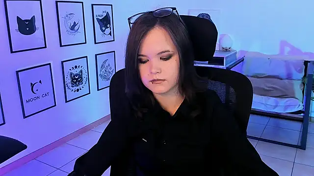 Elainebeness online show from 02/06/25, 05:57