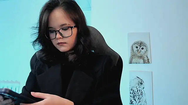 Elainebeness online show from 03/13/25, 10:54