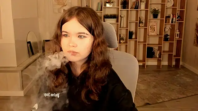 Elainebeness online show from 09/17/25, 07:37