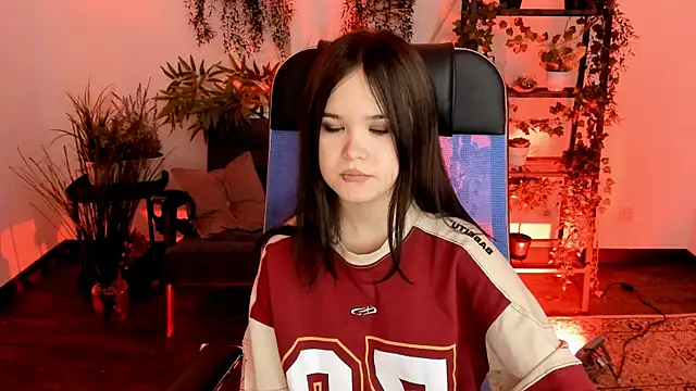 Elainebeness online show from 11/28/25, 07:38