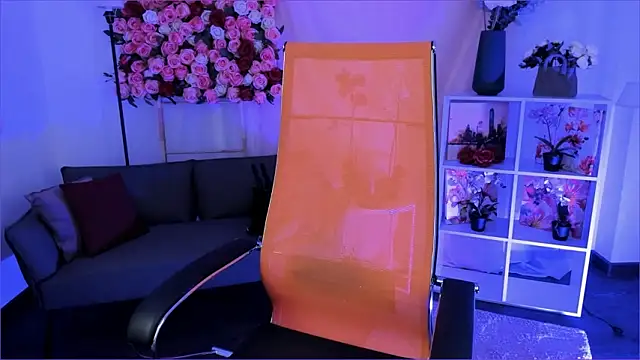 Elainebeness online show from 02/11/26, 07:30