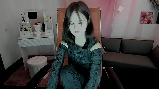 Elainebeness online show from 04/15/26, 01:12