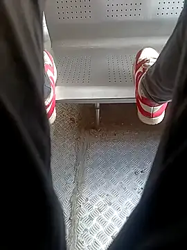 Snapshot of 1010SumiT chatting on 02/10/25, 04:19 1010SumiT online show from 02/10/25, 04:19