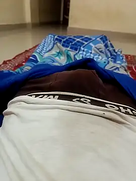 Snapshot of 1010SumiT chatting on 02/12/25, 12:58 1010SumiT online show from 02/12/25, 12:58