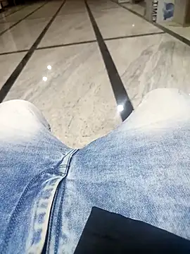 Snapshot of 1010SumiT chatting on 03/21/25, 04:51 1010SumiT online show from 03/21/25, 04:51