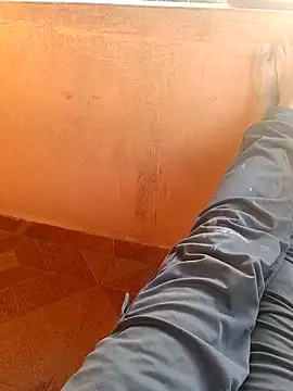 Snapshot of 1010SumiT chatting on 12/04/25, 01:48 1010SumiT online show from 12/04/25, 01:48