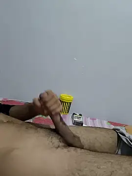 Snapshot of kinghunter21 chatting on 12/27/24, 12:18 kinghunter21 online show from 12/27/24, 12:18