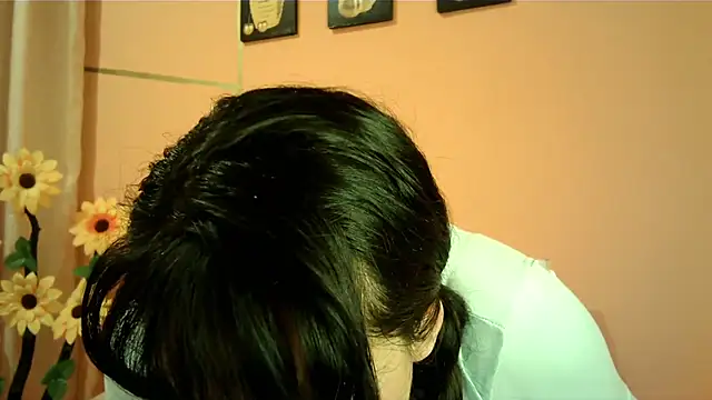 Snapshot of taylor198115 chatting on 09/17/25, 06:26 taylor198115 online show from 09/17/25, 06:26