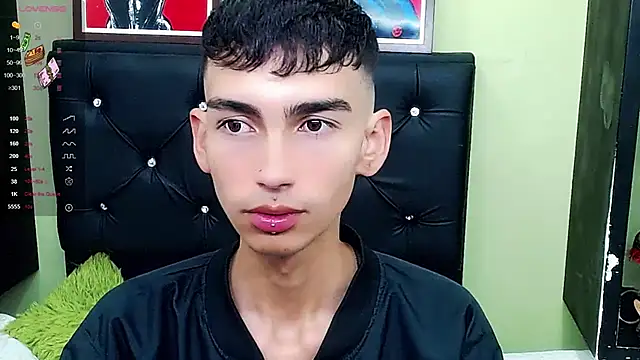 Snapshot of ttimy_x_boy chatting on 01/23/25, 01:30 ttimy x boy online show from 01/23/25, 01:30