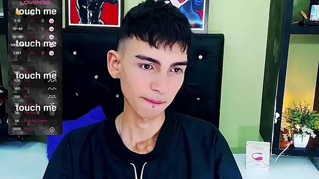 Snapshot of ttimy_x_boy chatting on 01/26/25, 11:18 ttimy x boy online show from 01/26/25, 11:18