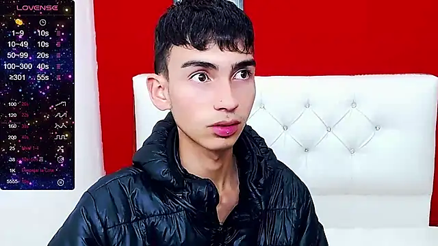 Snapshot of ttimy_x_boy chatting on 02/06/25, 01:10 ttimy x boy online show from 02/06/25, 01:10