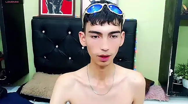 Snapshot of ttimy_x_boy chatting on 02/07/25, 02:50 ttimy x boy online show from 02/07/25, 02:50