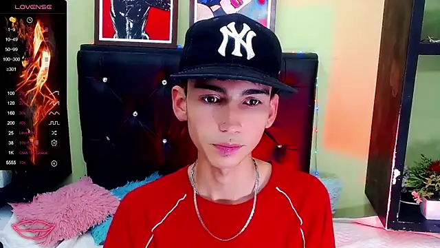 Snapshot of ttimy_x_boy chatting on 02/21/25, 11:54 ttimy x boy online show from 02/21/25, 11:54