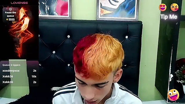 Snapshot of ttimy_x_boy chatting on 03/14/25, 11:53 ttimy x boy online show from 03/14/25, 11:53