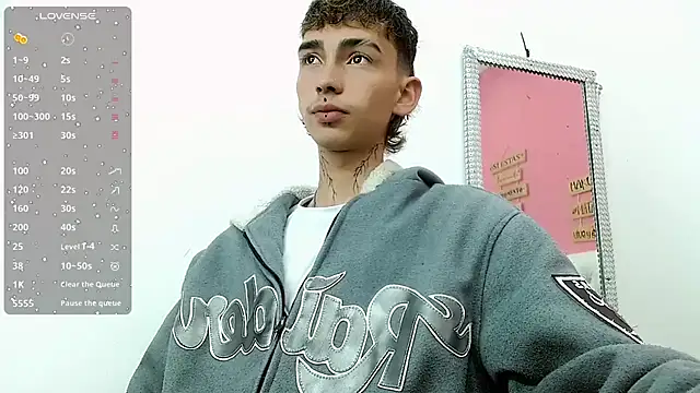 Snapshot of ttimy_x_boy chatting on 09/09/25, 03:50 ttimy x boy online show from 09/09/25, 03:50