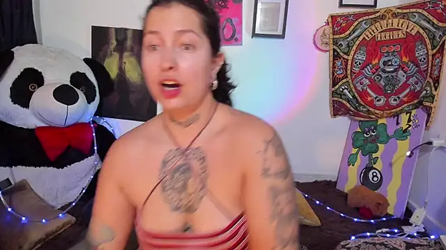 Snapshot of badsombra chatting on 11/24/25, 03:34 badsombra online show from 11/24/25, 03:34