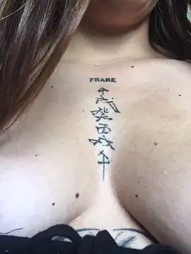 Miss oliviaa online show from 12/30/24, 03:46