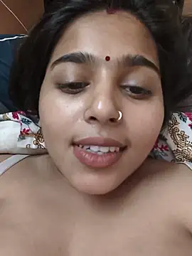 Snapshot of Sweet-Rani chatting on 06/04/26, 06:03 Sweet-Rani online show from 06/04/26, 06:03
