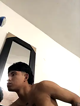 logannth online show from 11/04/25, 05:34