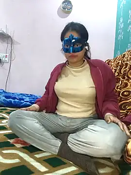 Snapshot of bigtitsqueen chatting on 01/29/25, 03:37 bigtitsqueen online show from 01/29/25, 03:37