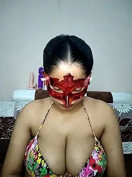 bigtitsqueen online show from 02/07/26, 08:40