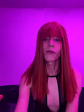 Dylan desire  online show from 11/27/25, 05:04