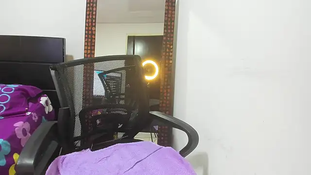 Karljensen33 online show from 01/18/25, 07:37