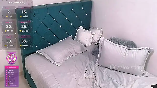 Snapshot of alexispaez457062 chatting on 09/25/25, 09:02 alexispaez457062 online show from 09/25/25, 09:02