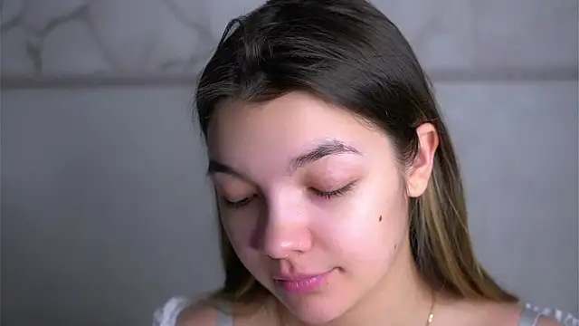 VeronaAppleberry online show from 02/16/26, 01:46