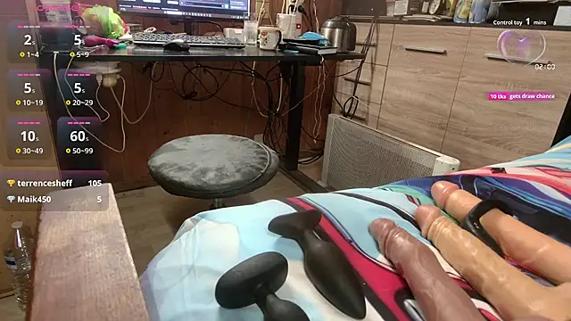 misteryman1956 online show from 10/20/25, 07:31