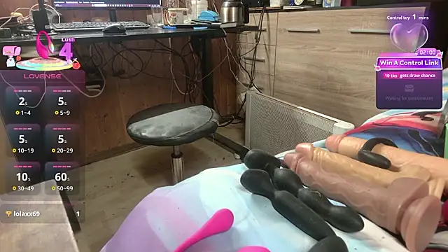 misteryman1956 online show from 12/13/25, 07:53