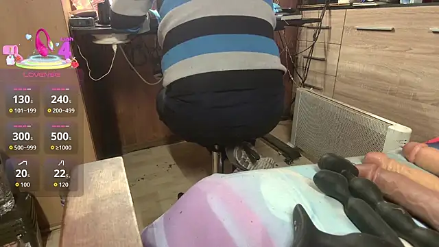 misteryman1956 online show from 12/22/25, 05:48