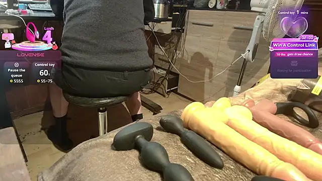 misteryman1956 online show from 07/07/26, 06:47