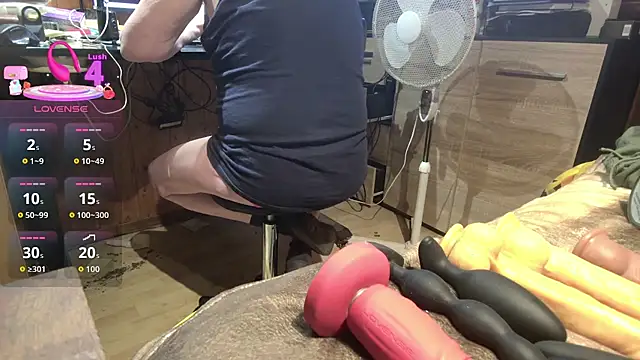 misteryman1956 online show from 07/23/26, 05:00