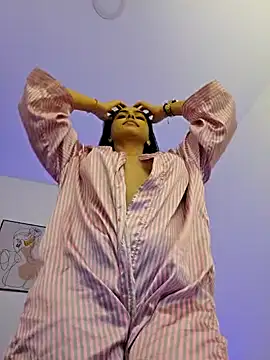 VictoriaEvaans  online show from 01/11/25, 09:46