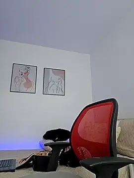 VictoriaEvaans  online show from 03/11/25, 08:53