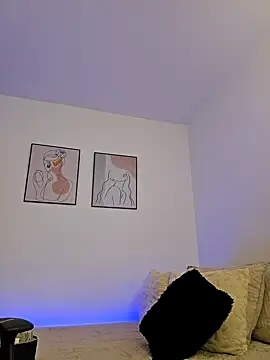 VictoriaEvaans  online show from 03/12/25, 07:59