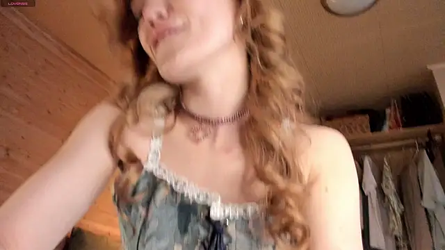 such juicee online show from 12/06/24, 09:21