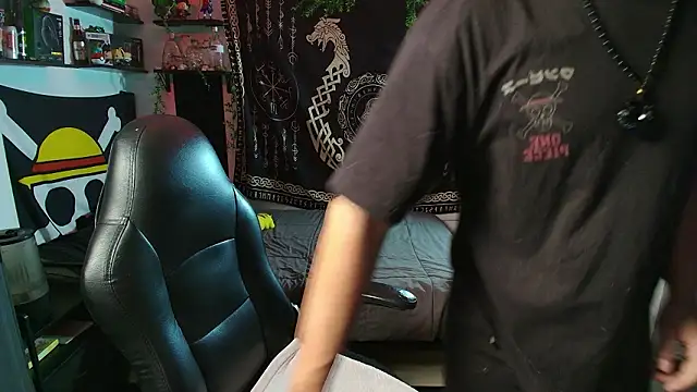 Snapshot of kairozz chatting on 03/01/26, 07:16 kairozz online show from 03/01/26, 07:16