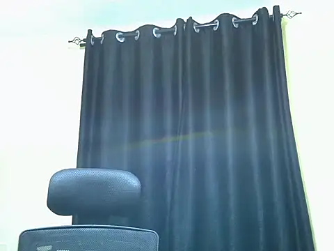 Horny-slut  online show from 11/03/25, 07:48